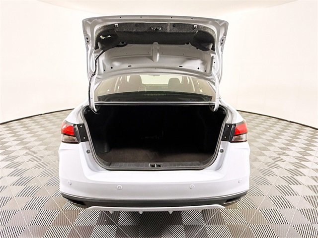 Certified 2023 Nissan Versa SR w/ Trunk Package image 34