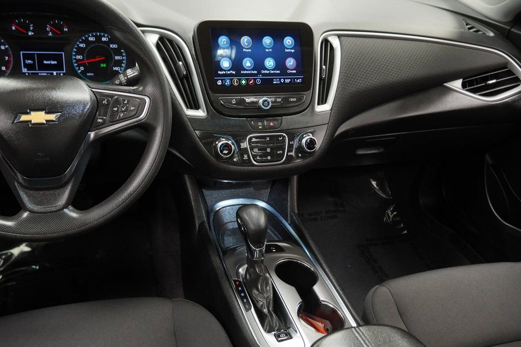Used 2024 Chevrolet Malibu LT image 25