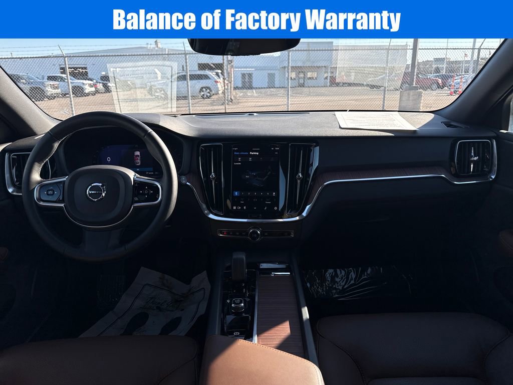 Used 2024 Volvo V60 B5 Cross Country Plus image 12