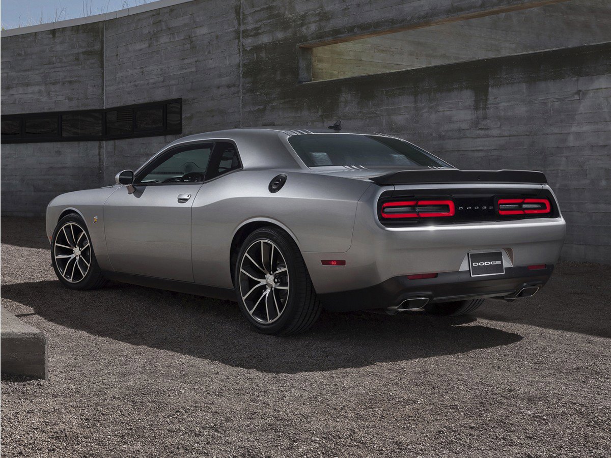 Used 2016 Dodge Challenger R/T Scat Pack w/ Leather Interior Group RWD image 1