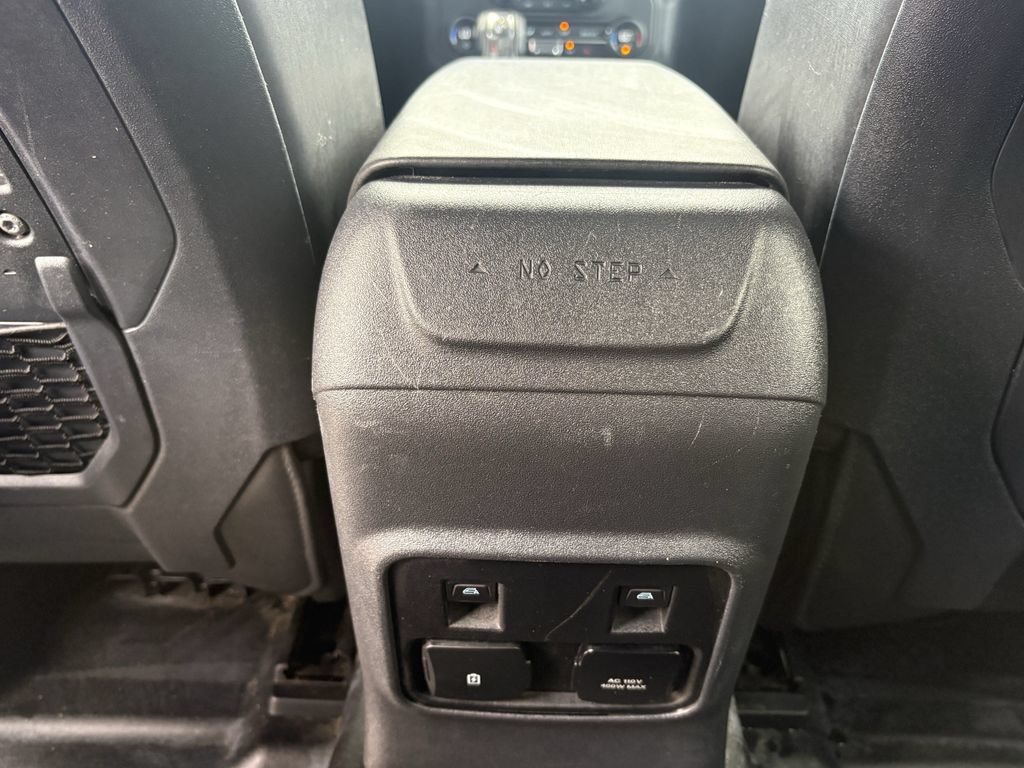 Used 2024 Ford Bronco Black Diamond AWD/4WD image 24