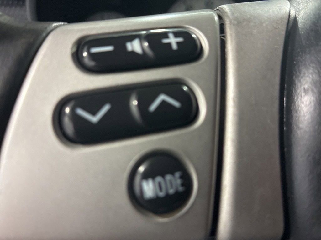 Used 2014 Toyota FJ Cruiser 4WD w/ Convenience Package image 16