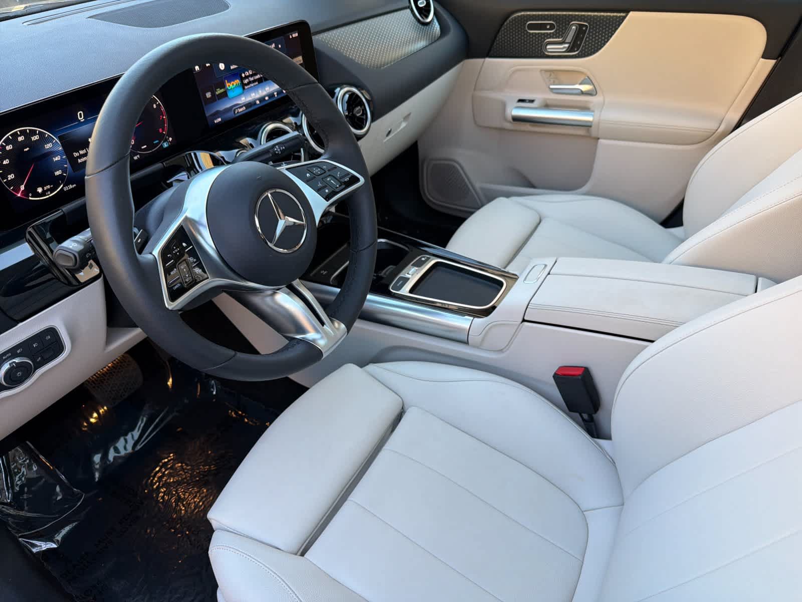 Certified 2026 Mercedes-Benz GLA 250 4MATIC image 9