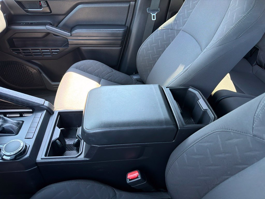 Used 2024 Toyota Tacoma SR w/ SR Upgrade Package AWD/4WD image 14