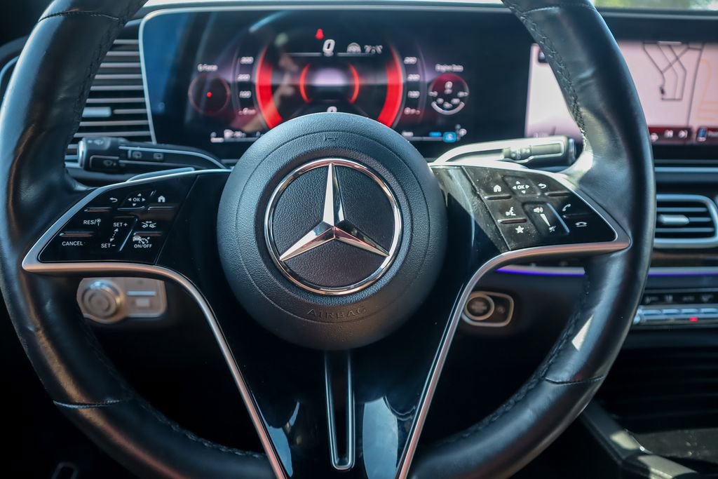 Used 2024 Mercedes-Benz GLE 350 4MATIC w/ 3rd Row Seat Package image 11