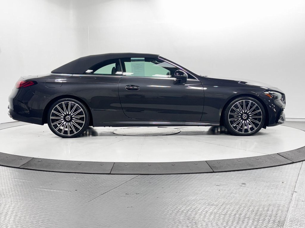 Certified 2024 Mercedes-Benz CLE 300 4MATIC Cabriolet w/ Driver Assistance Package image 37