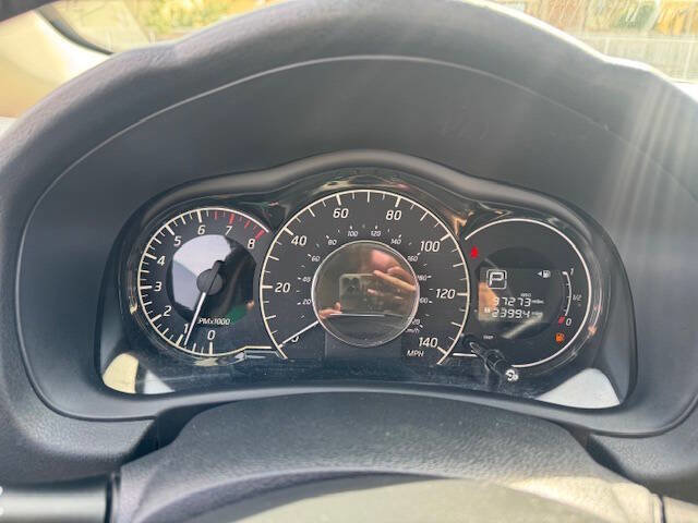 Used 2017 Nissan Versa Note SV image 36