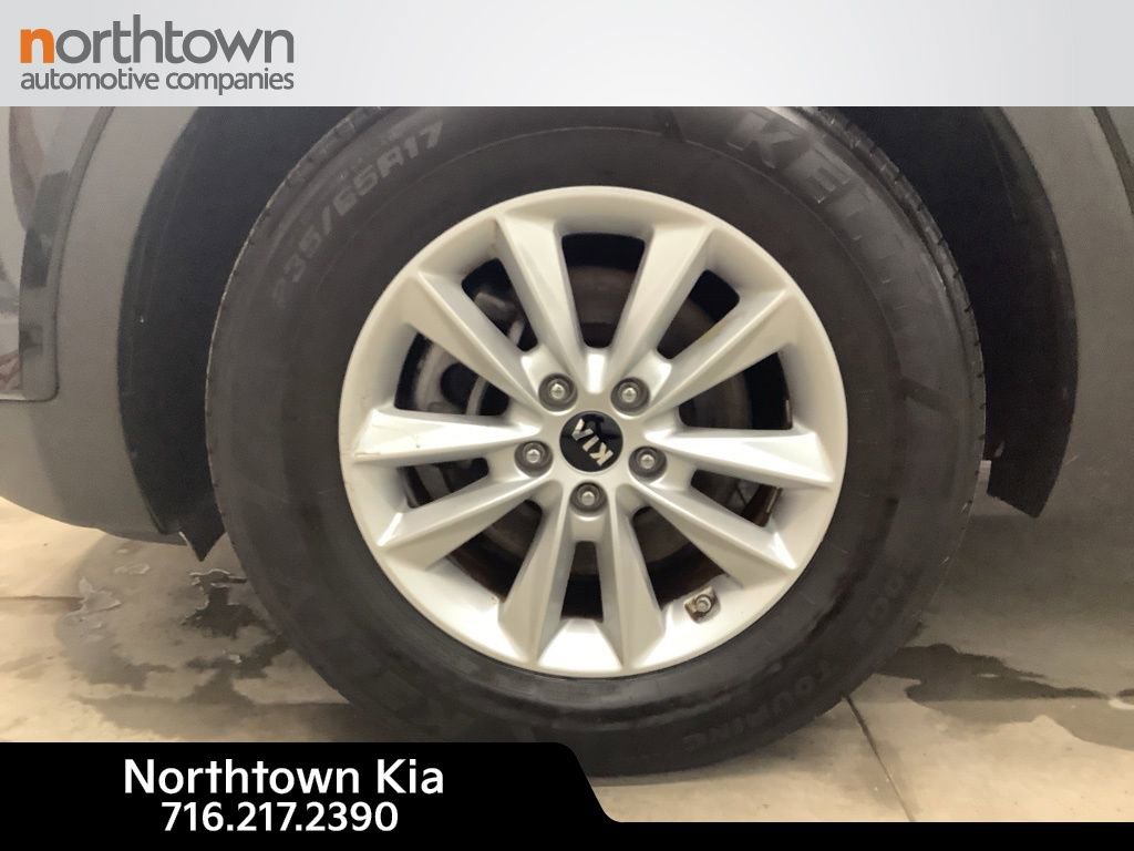 Used 2019 Kia Sorento LX image 24