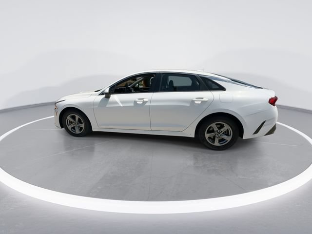Used 2022 Kia K5 LXS FWD image 5