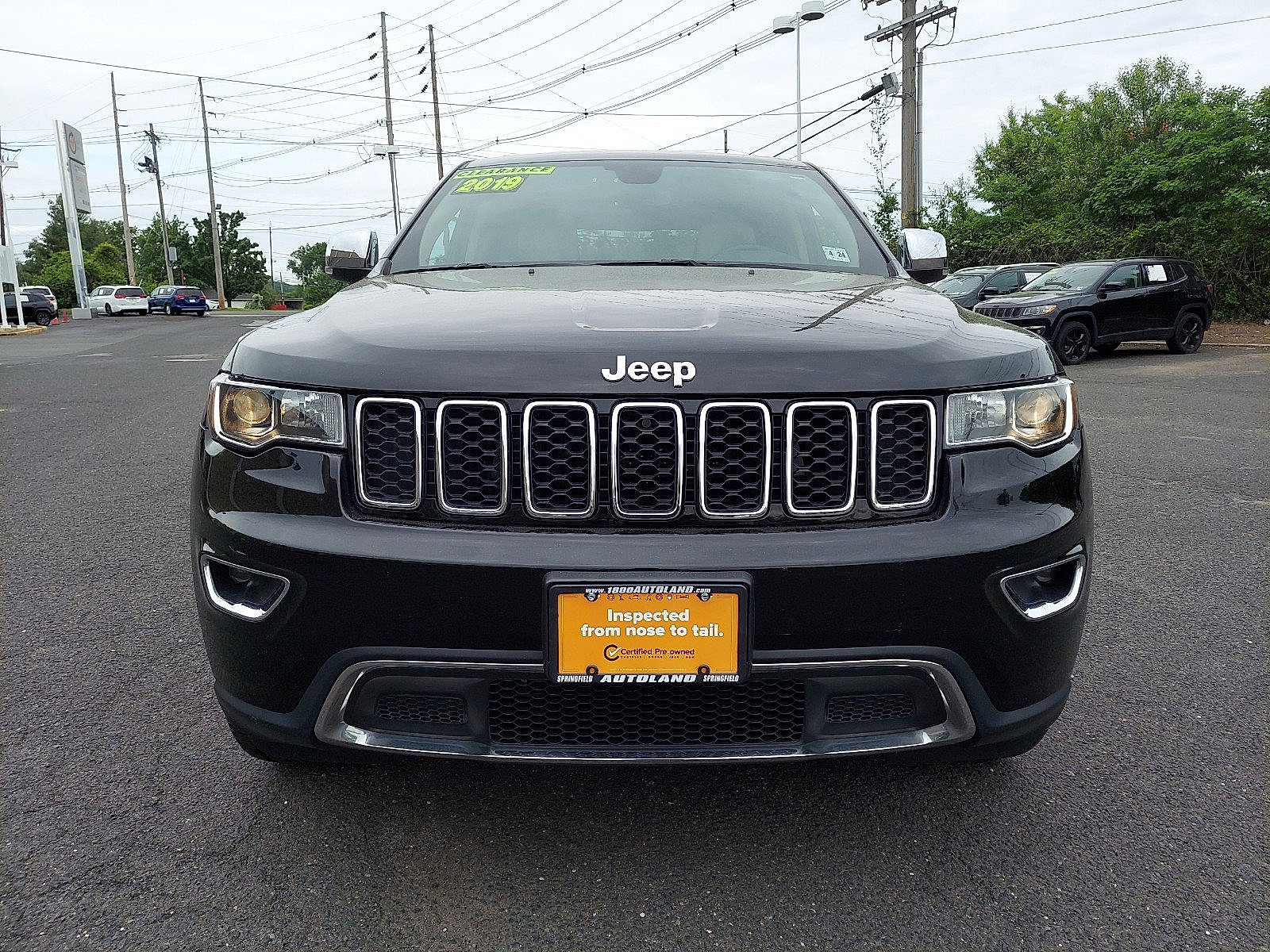 Used 2019 Jeep Grand Cherokee Limited AWD/4WD image 2