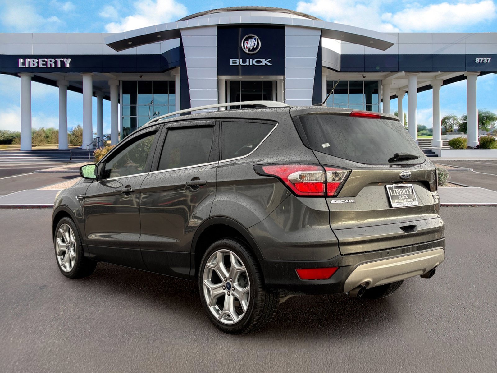 Used 2017 Ford Escape Titanium w/ Equipment Group 301A FWD image 8