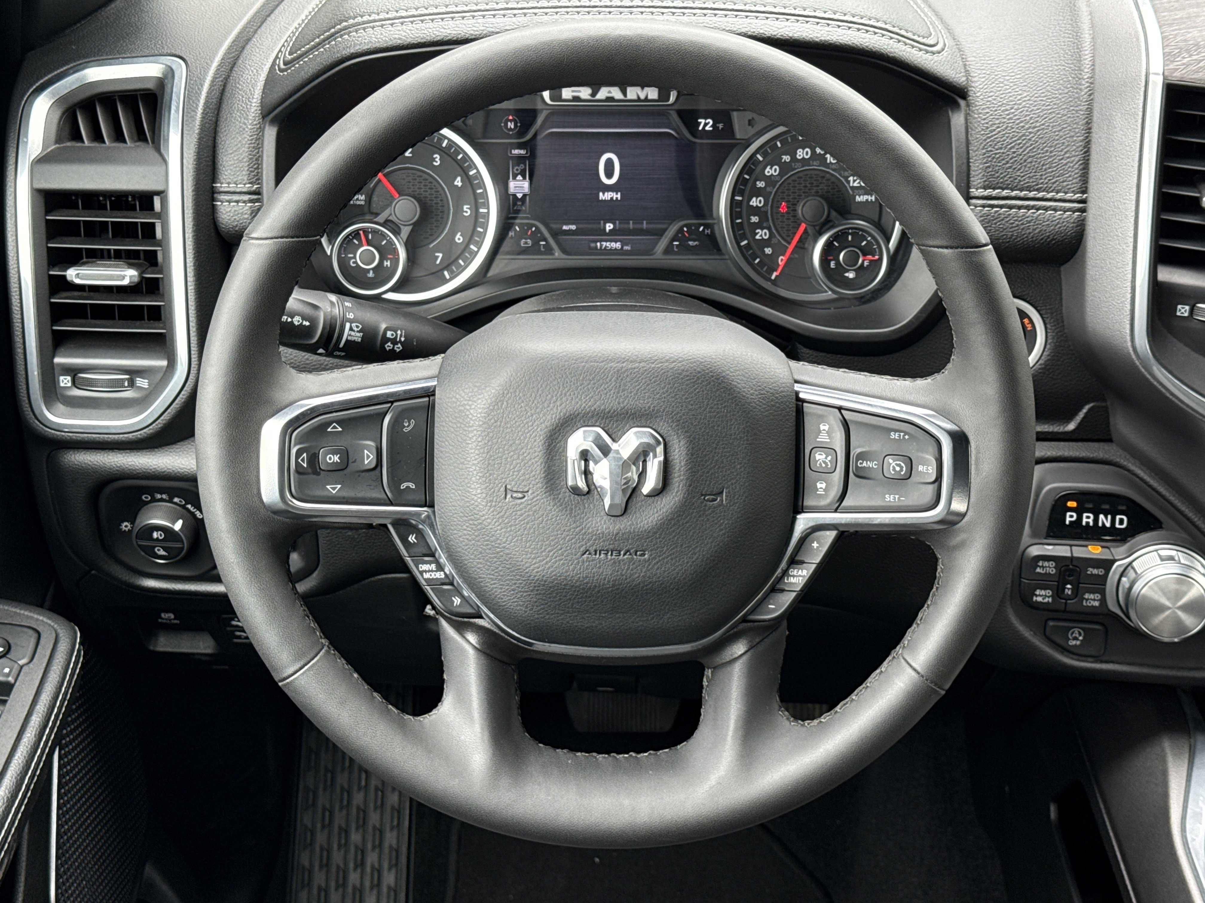 Used 2025 RAM 1500 Laramie w/ Sport Appearance Package AWD/4WD image 27