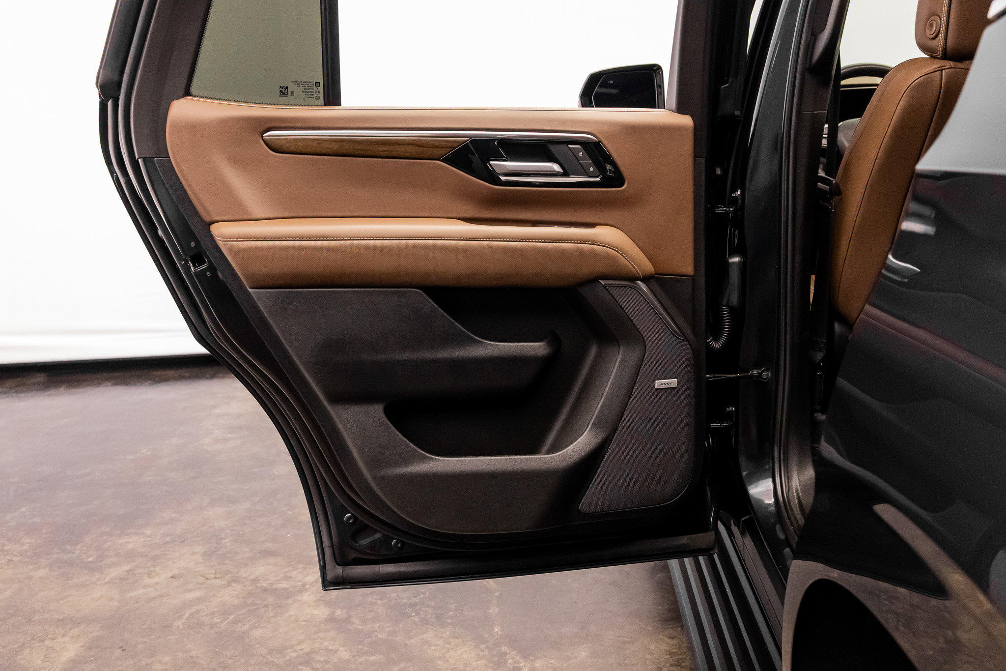 Used 2025 Chevrolet Tahoe High Country image 31