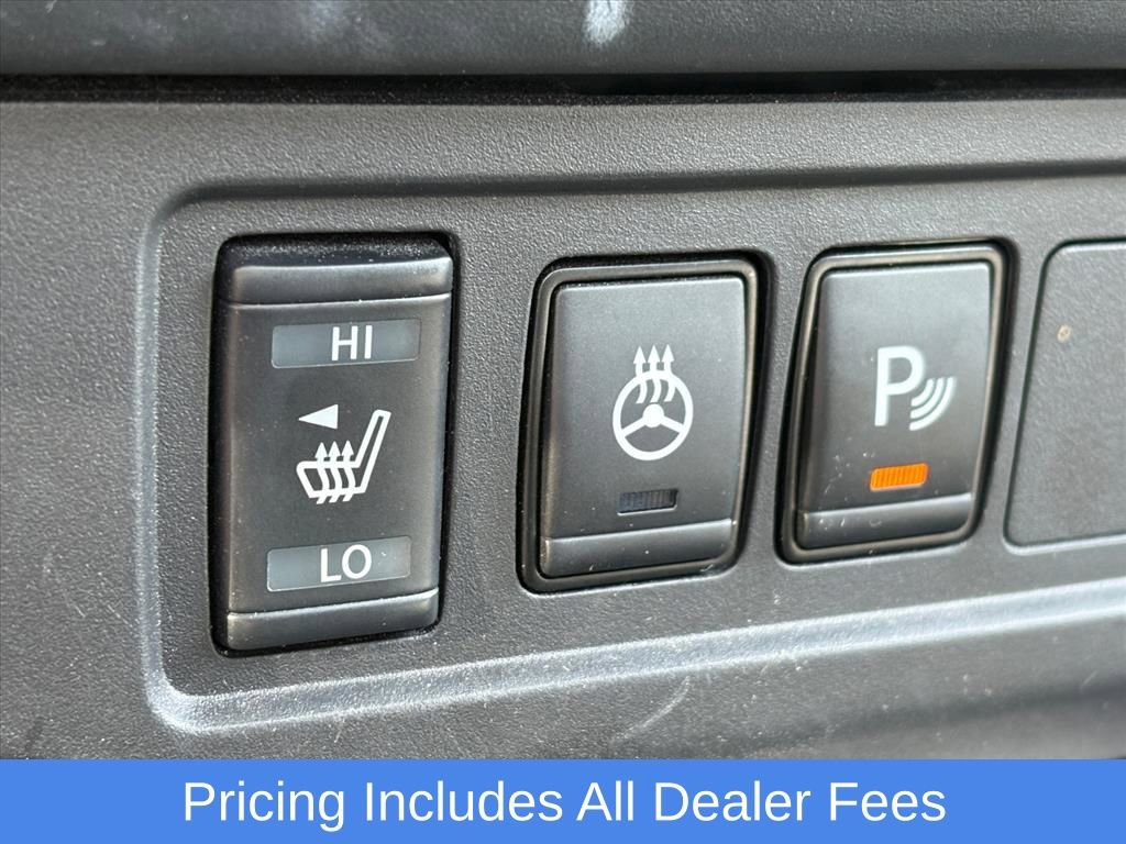 Used 2022 Nissan Frontier PRO-4X w/ Pro-4X Premium Package AWD/4WD image 13