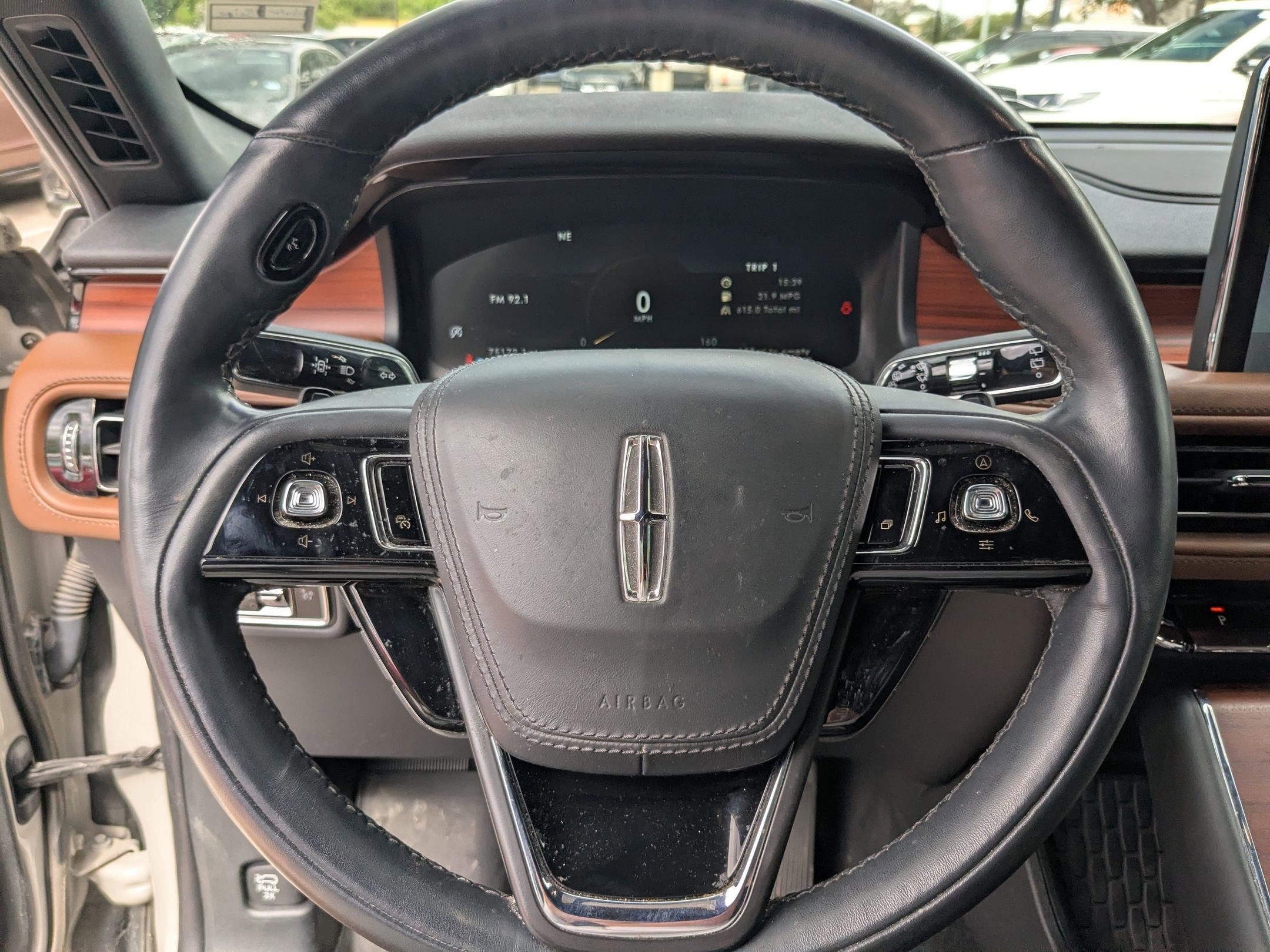 Used 2023 Lincoln Aviator Reserve w/ Equipment Group 201A image 13