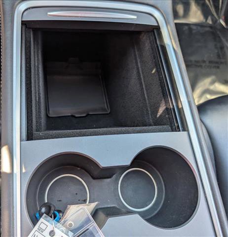 Used 2022 Tesla Model Y Performance image 29