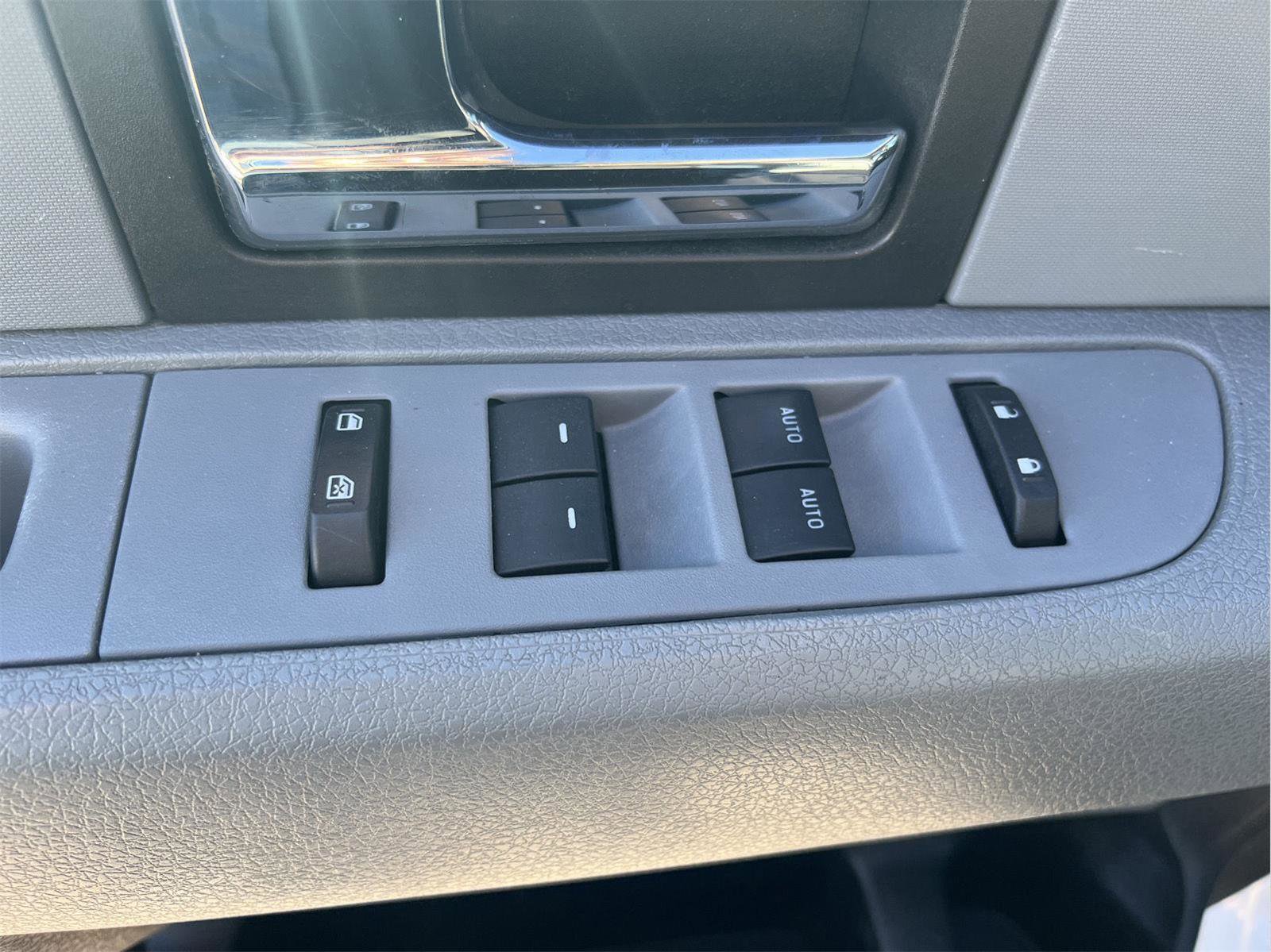 Used 2014 Ford F150 XLT w/ Trailer Tow Package image 11