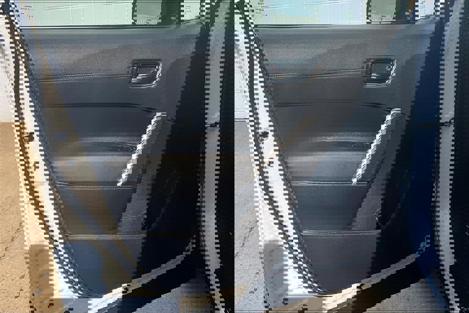 Used 2022 Toyota Corolla Cross LE image 27