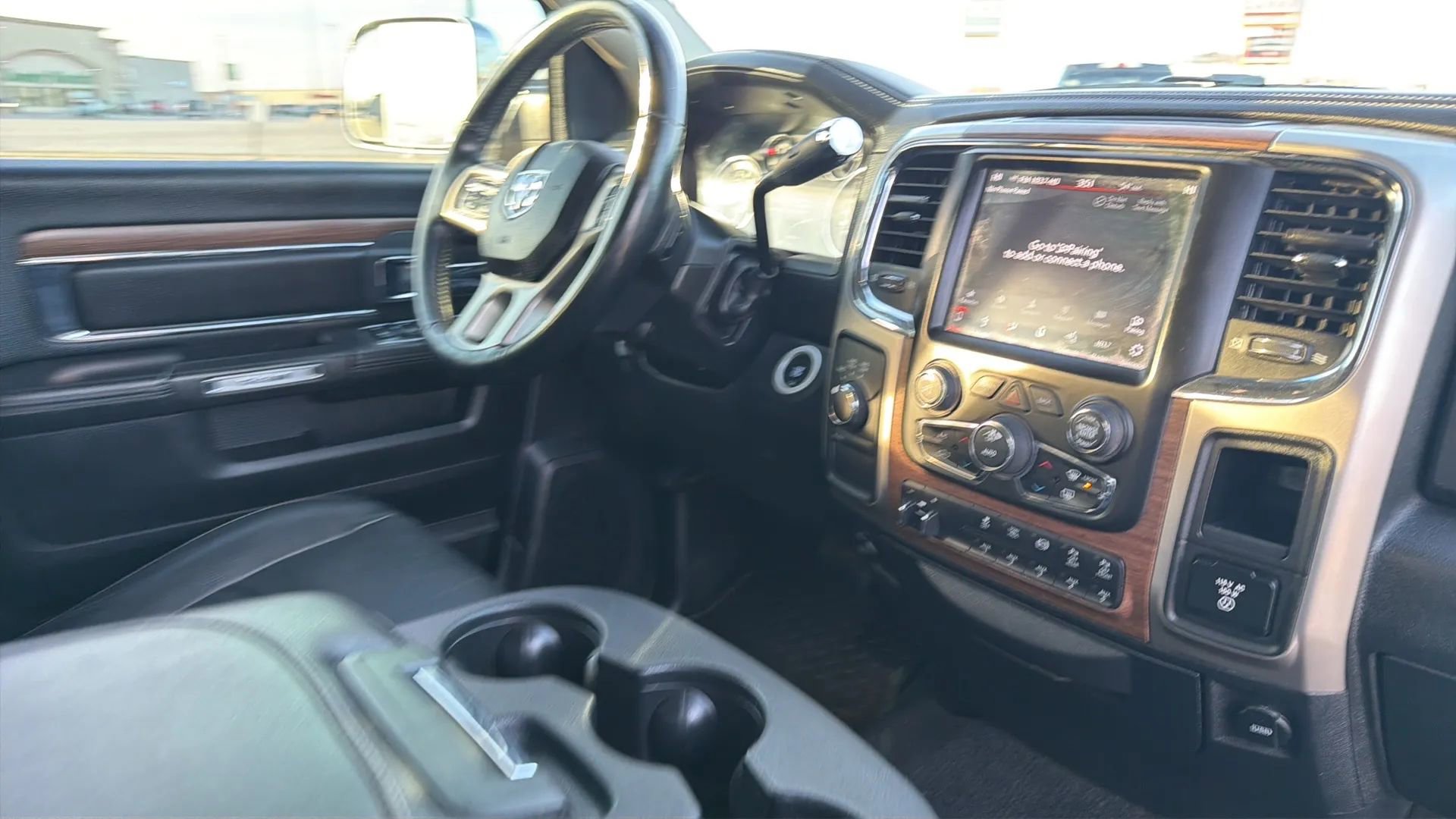 Used 2018 RAM 3500 Laramie image 89