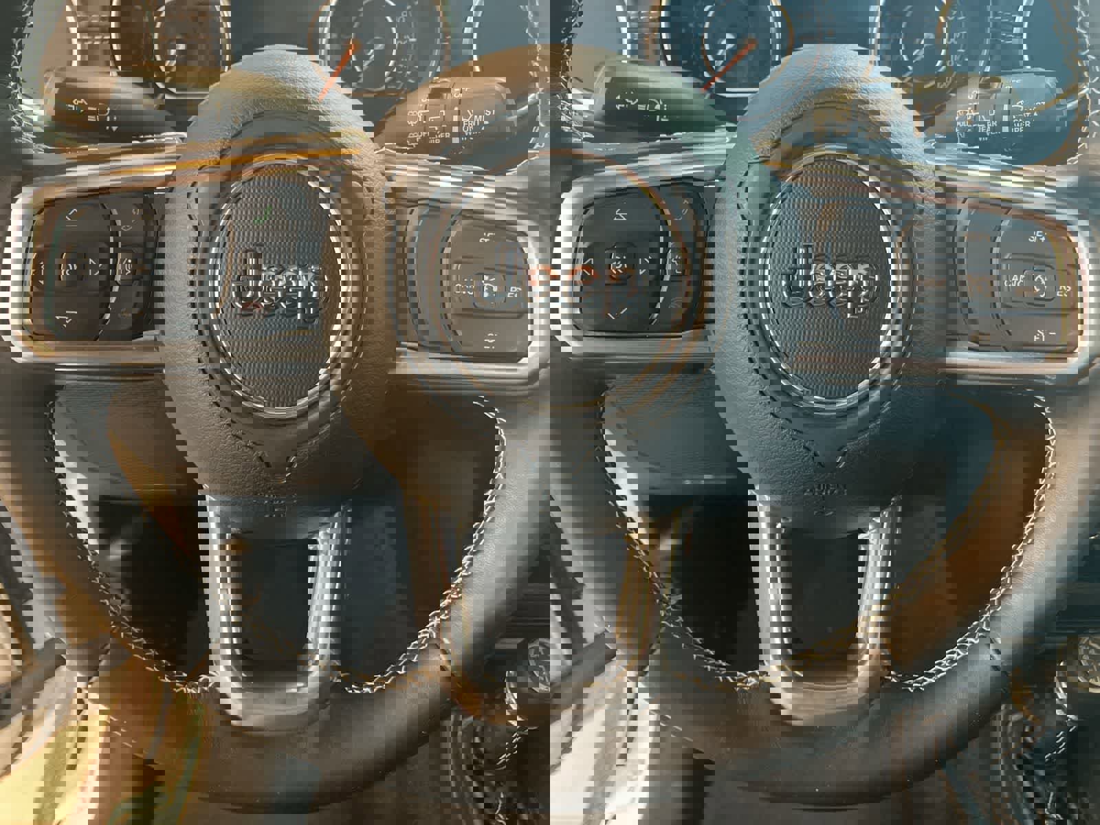 Used 2020 Jeep Wrangler Unlimited Sahara w/ Uconnect 4C Nav & Sound Group image 15