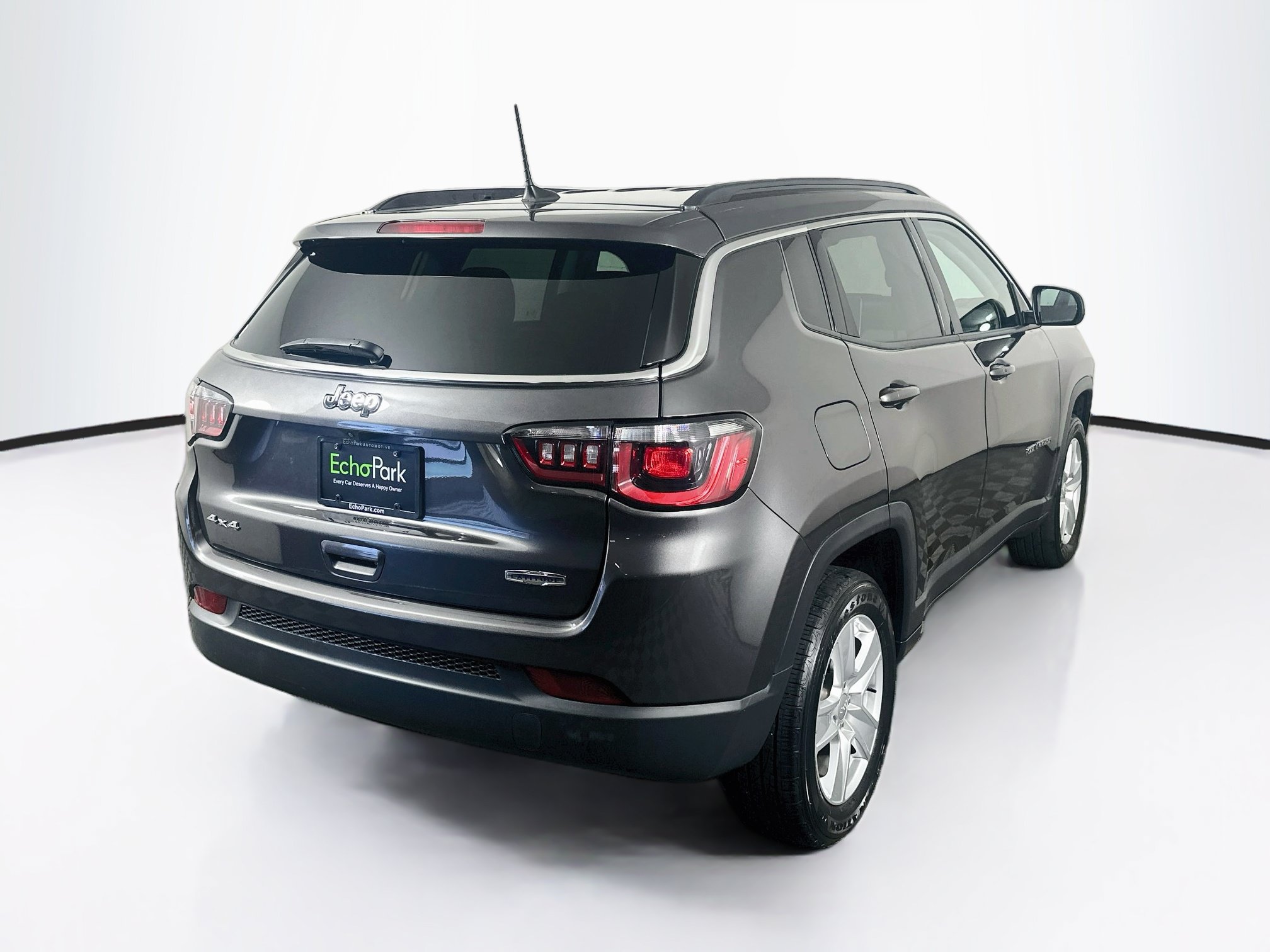 Used 2022 Jeep Compass Latitude w/ Convenience Group AWD/4WD image 9
