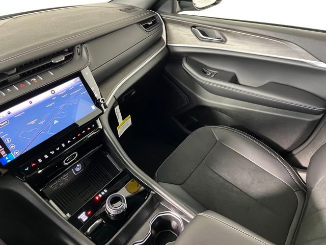 Used 2026 Jeep Grand Cherokee Altitude image 37