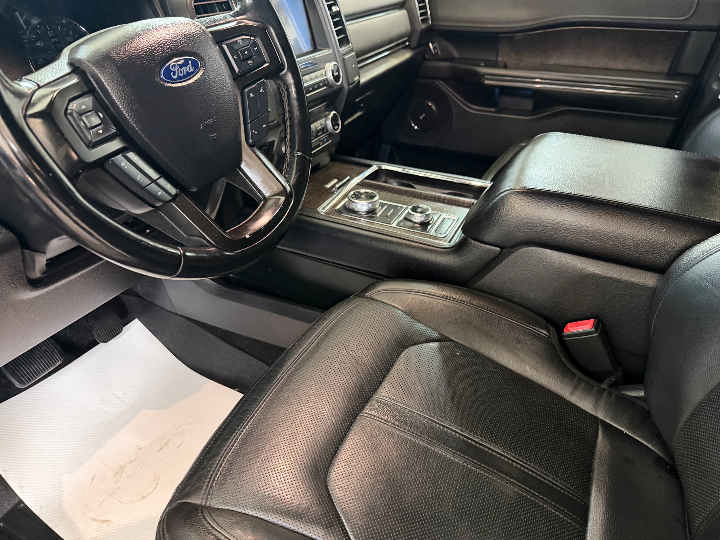 Used 2018 Ford Expedition Max Limited AWD/4WD image 19