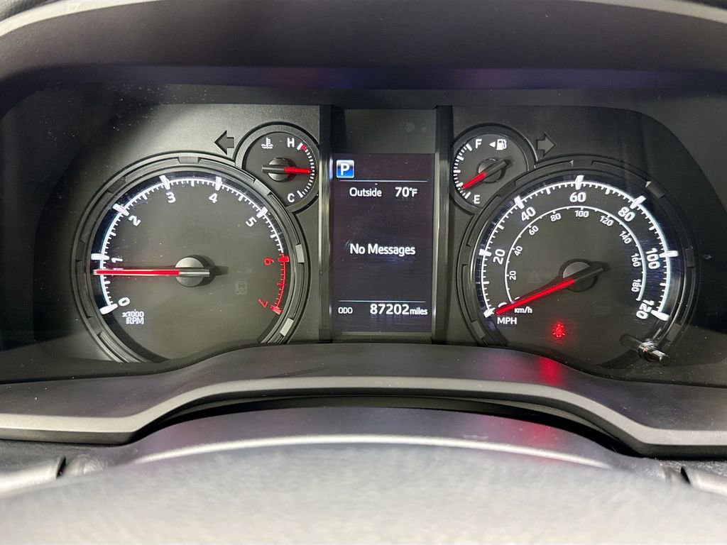 Used 2022 Toyota 4Runner SR5 Premium w/ Moonroof Package AWD/4WD image 33