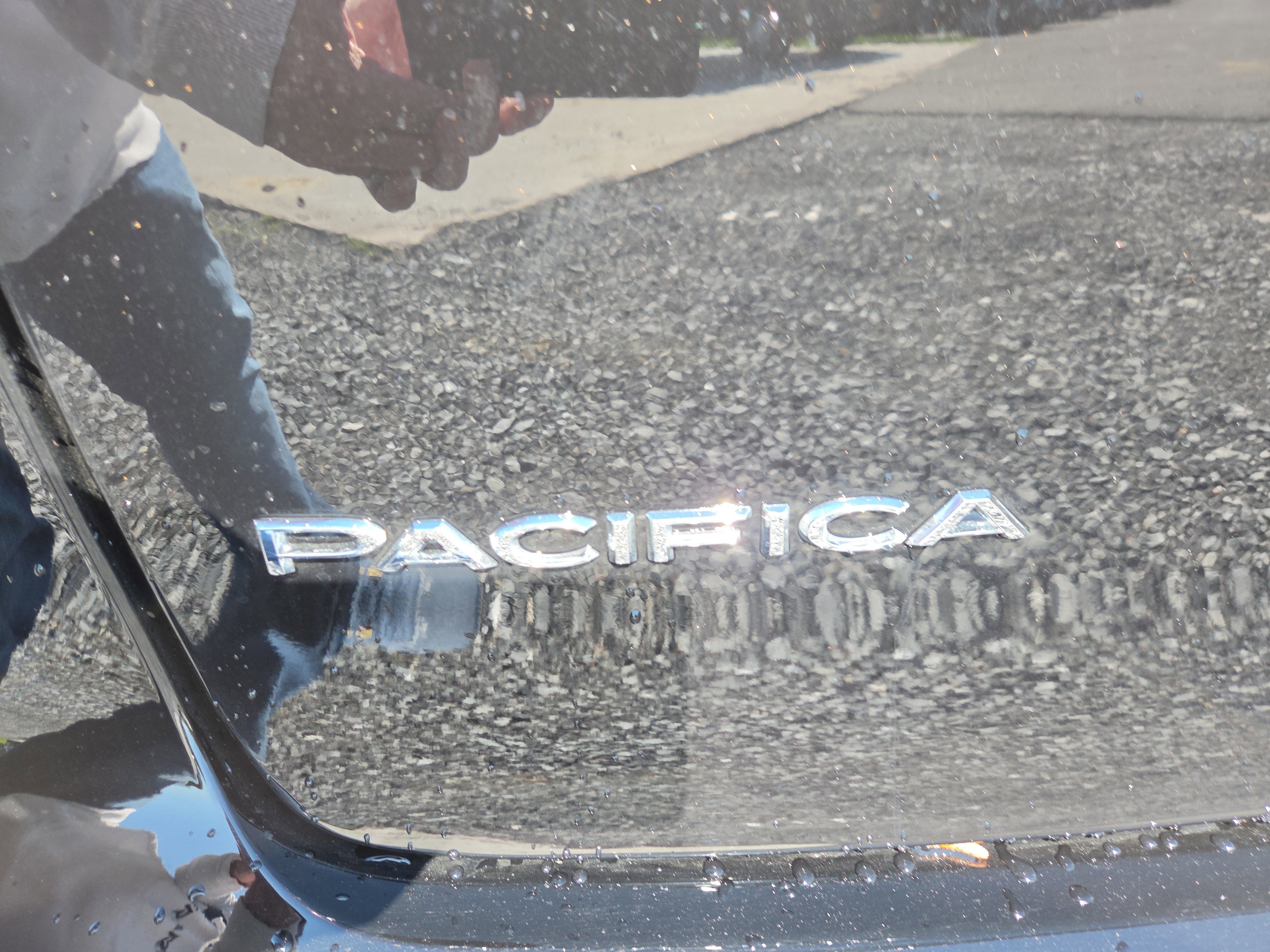 Certified 2026 Chrysler Pacifica Select FWD image 23
