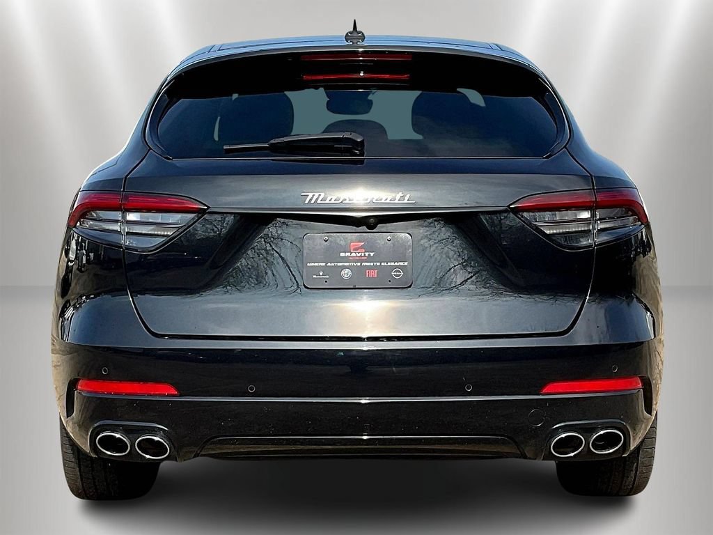 Used 2022 Maserati Levante GT AWD/4WD image 5