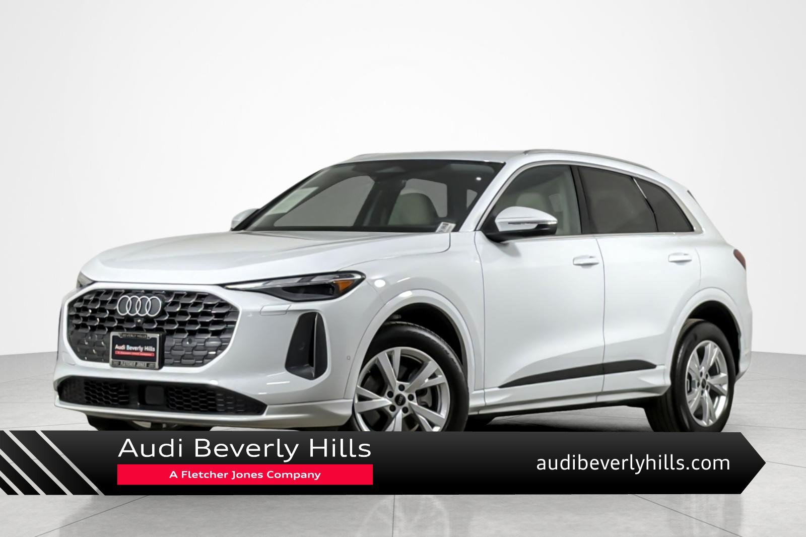 Used 2025 Audi Q5 Premium w/ Convenience Package AWD/4WD image 1