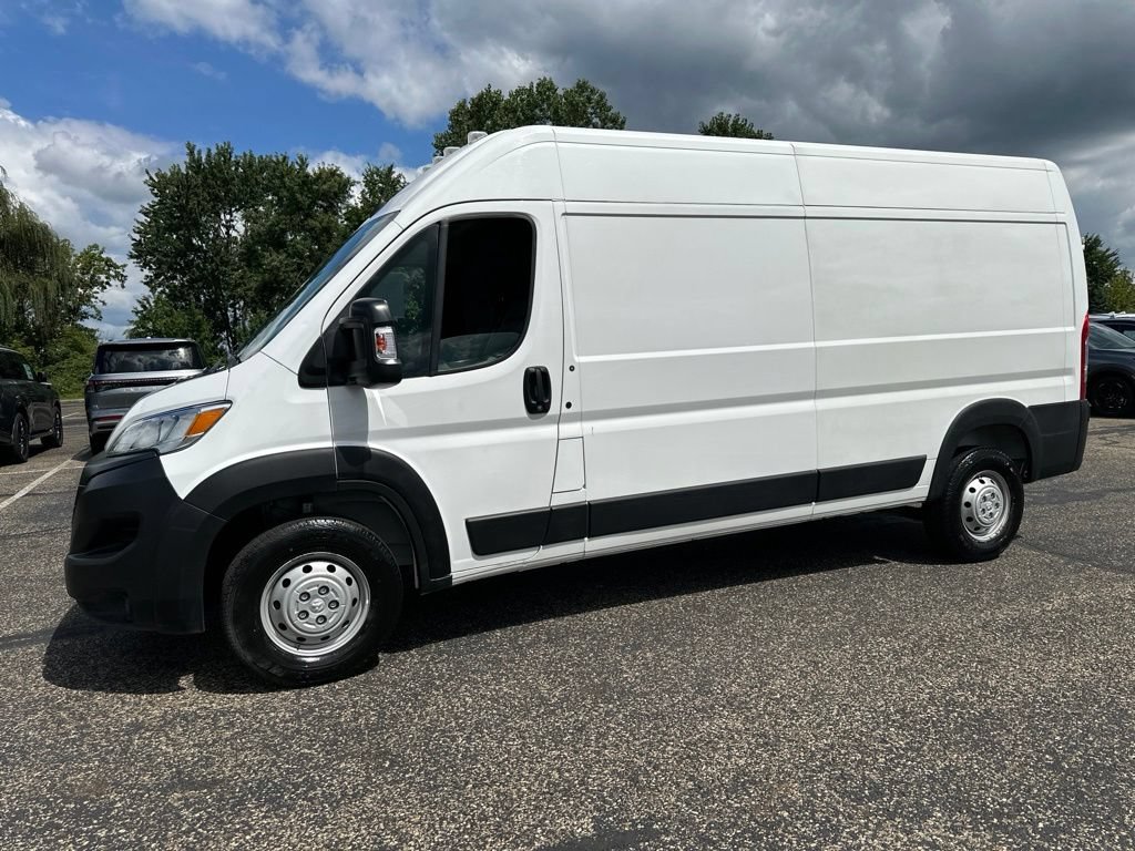 Used 2023 RAM ProMaster 2500 FWD image 4