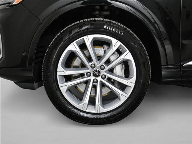 Used 2025 Audi Q7 3.0T Premium Plus image 26