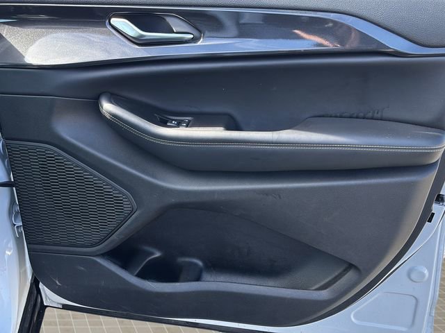 Certified 2023 Jeep Grand Cherokee Altitude image 37