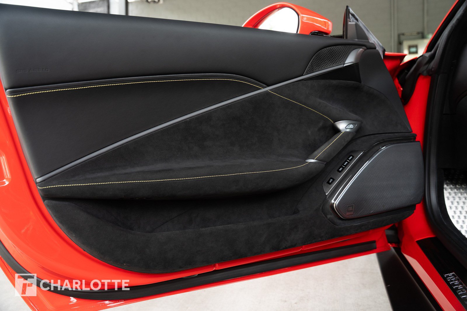Used 2024 Ferrari Roma Spider RWD image 20