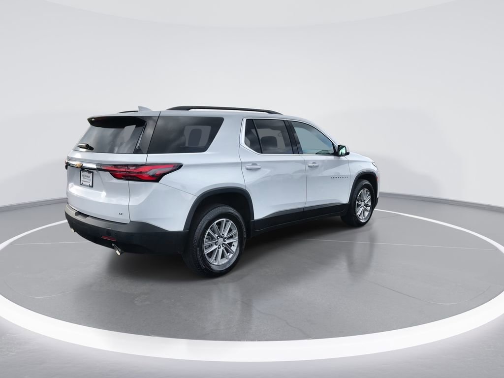 Used 2023 Chevrolet Traverse LT image 8