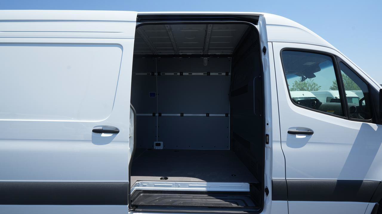 New 2026 Mercedes-Benz Sprinter 2500 image 10