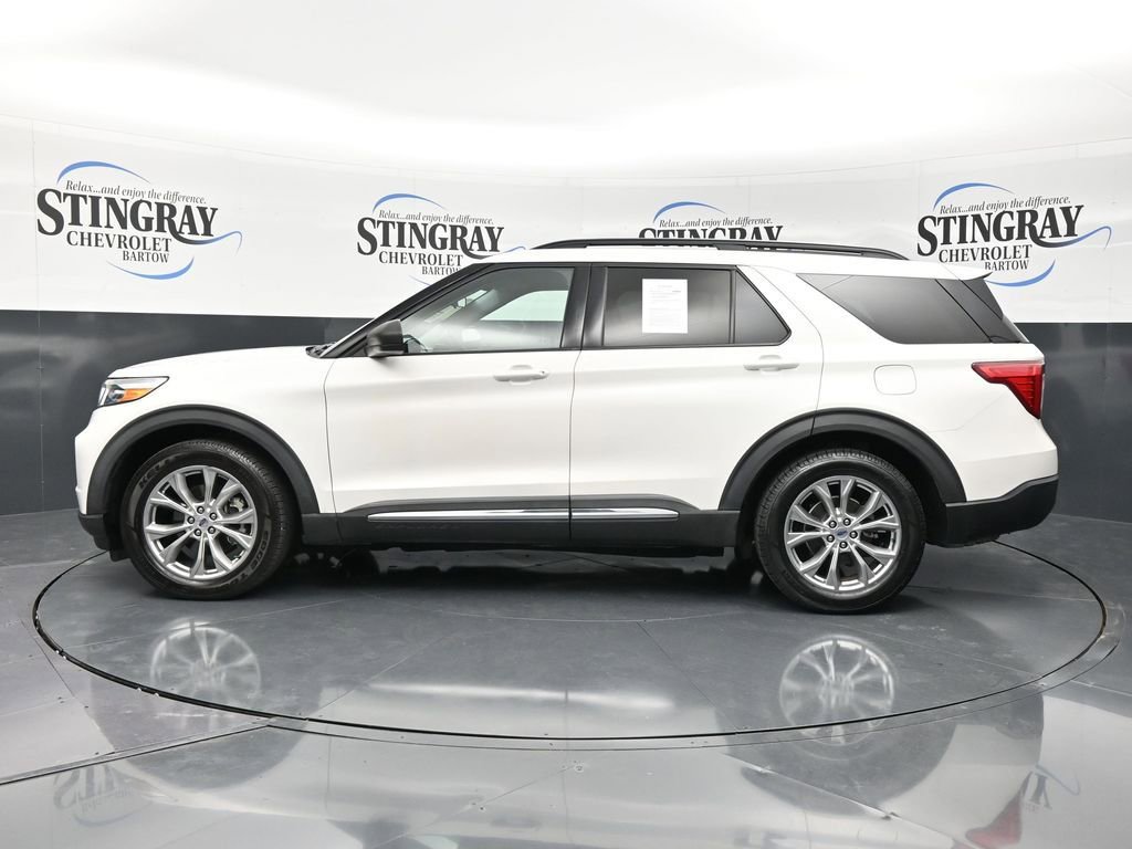Used 2021 Ford Explorer XLT w/ Equipment Group 202A RWD image 4