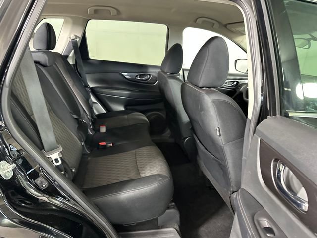 Used 2018 Nissan Rogue SV image 27
