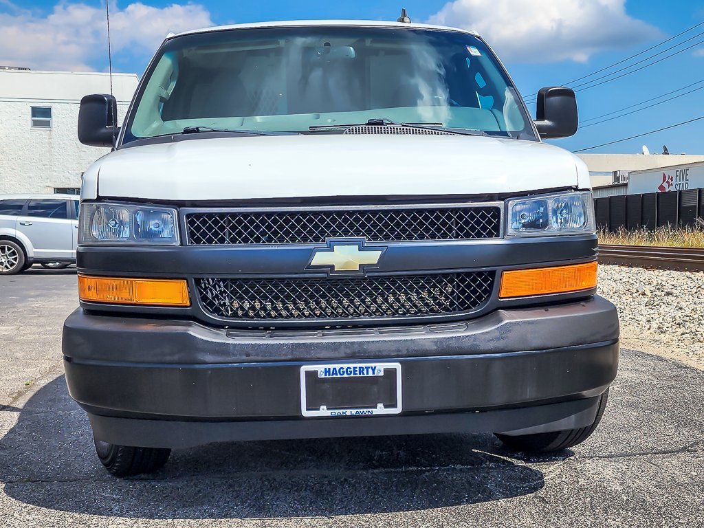Certified 2018 Chevrolet Express 2500 w/ Driver Convenience Package image 4