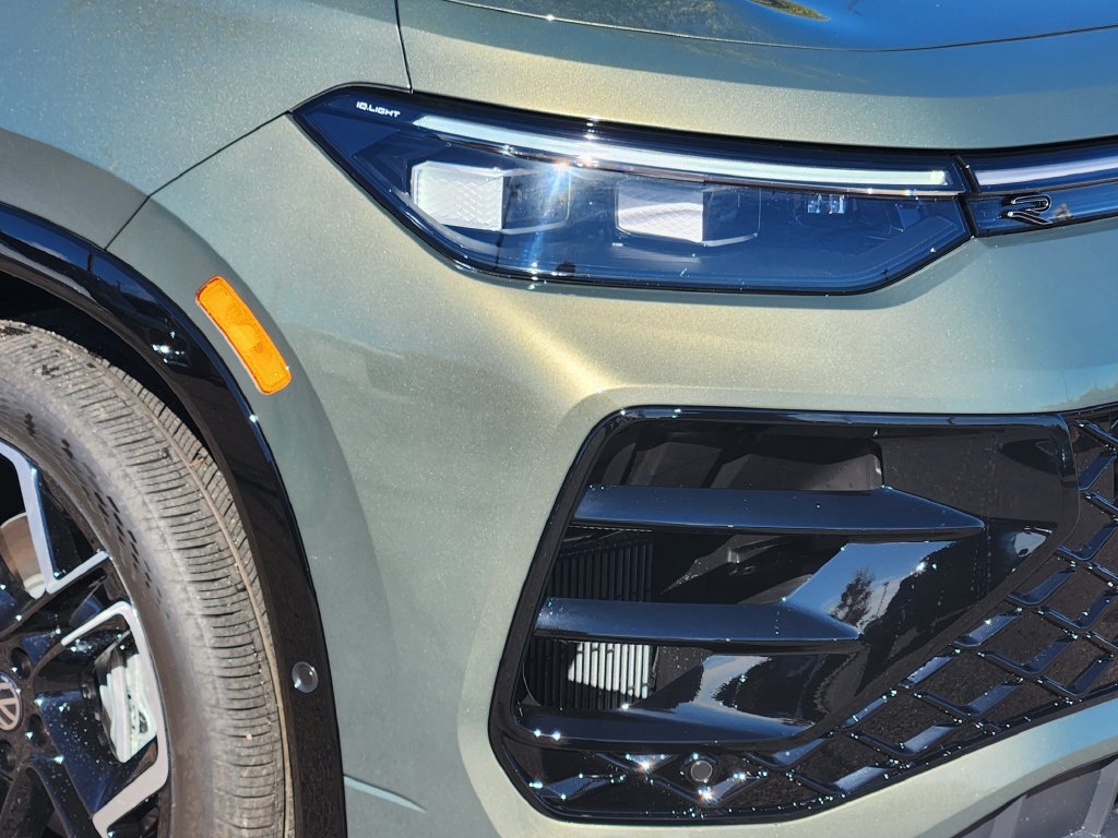 New 2027 Volkswagen Tiguan SEL R-Line AWD/4WD image 27