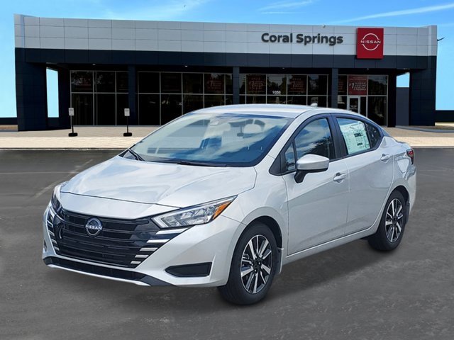 New 2025 Nissan Versa SV w/ Trunk Package