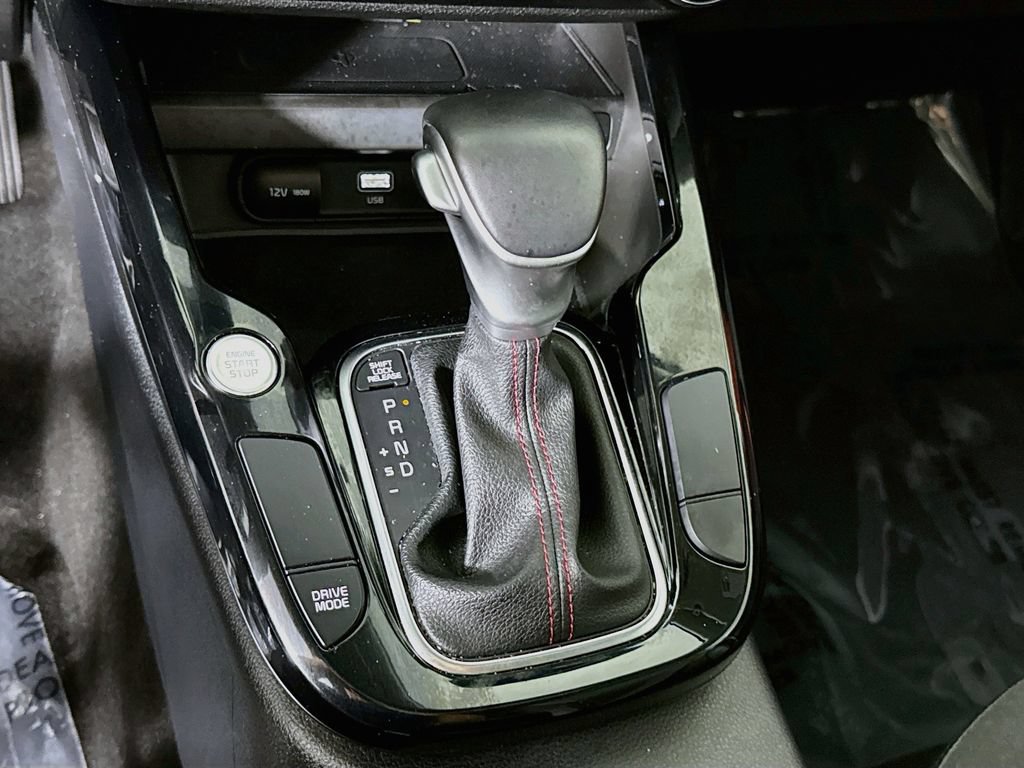 Certified 2025 Kia Soul GT-Line FWD image 11
