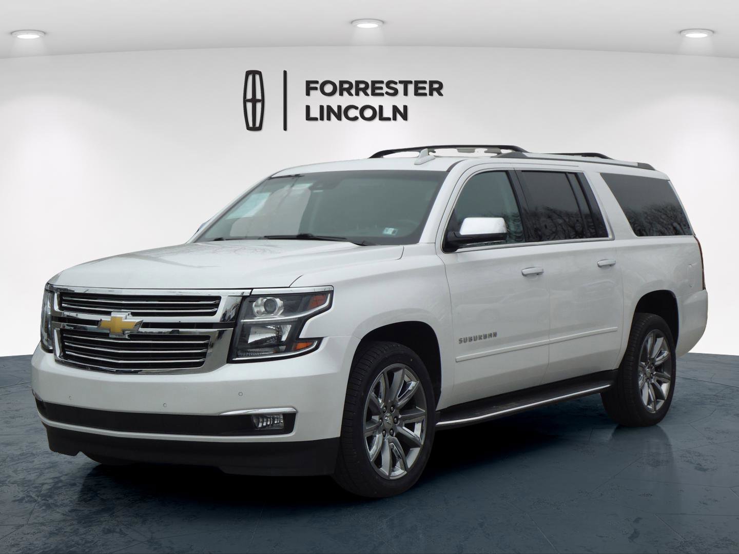 Used 2017 Chevrolet Suburban Premier image 7