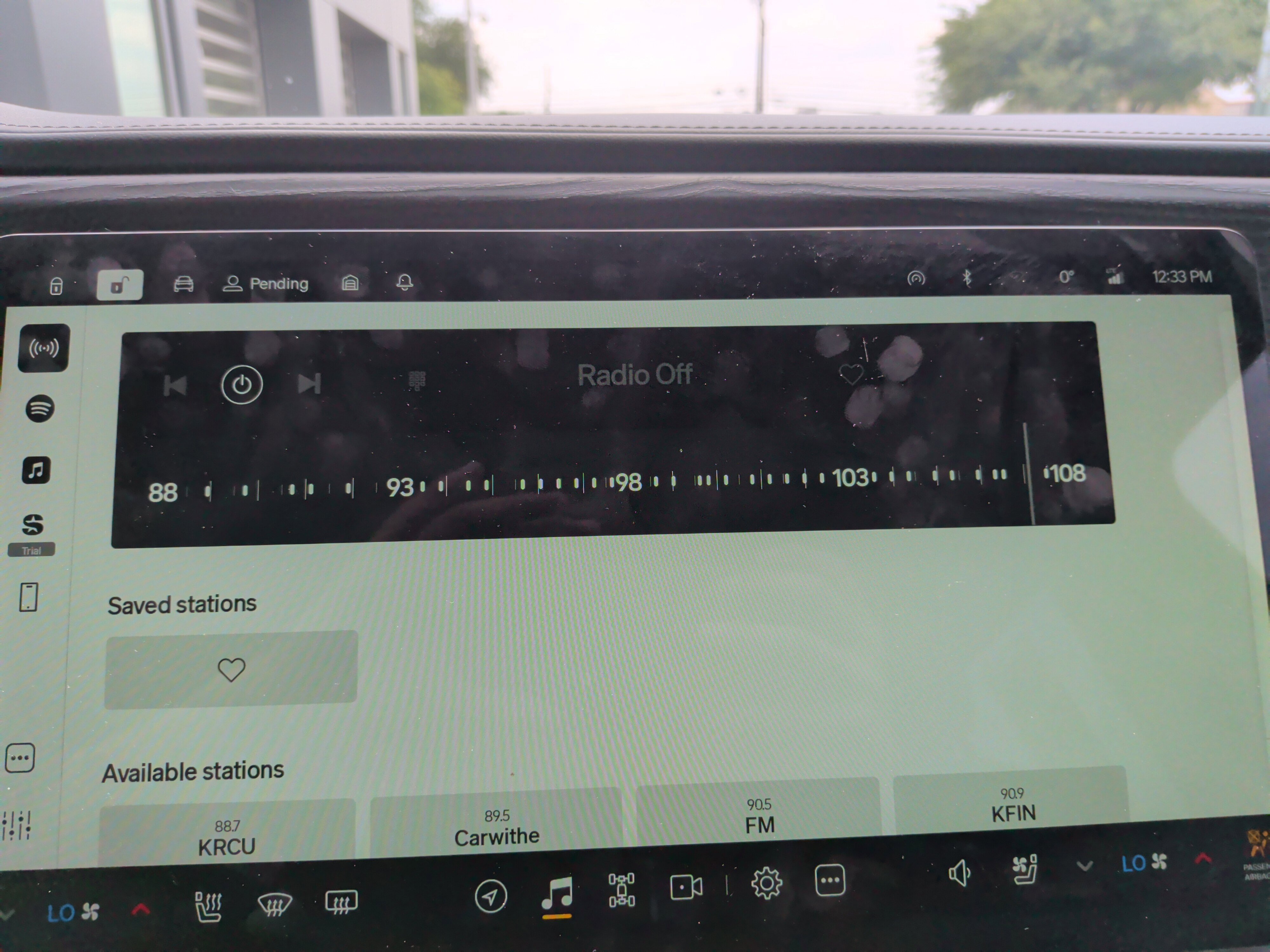 Used 2023 Rivian R1S Adventure AWD/4WD image 23