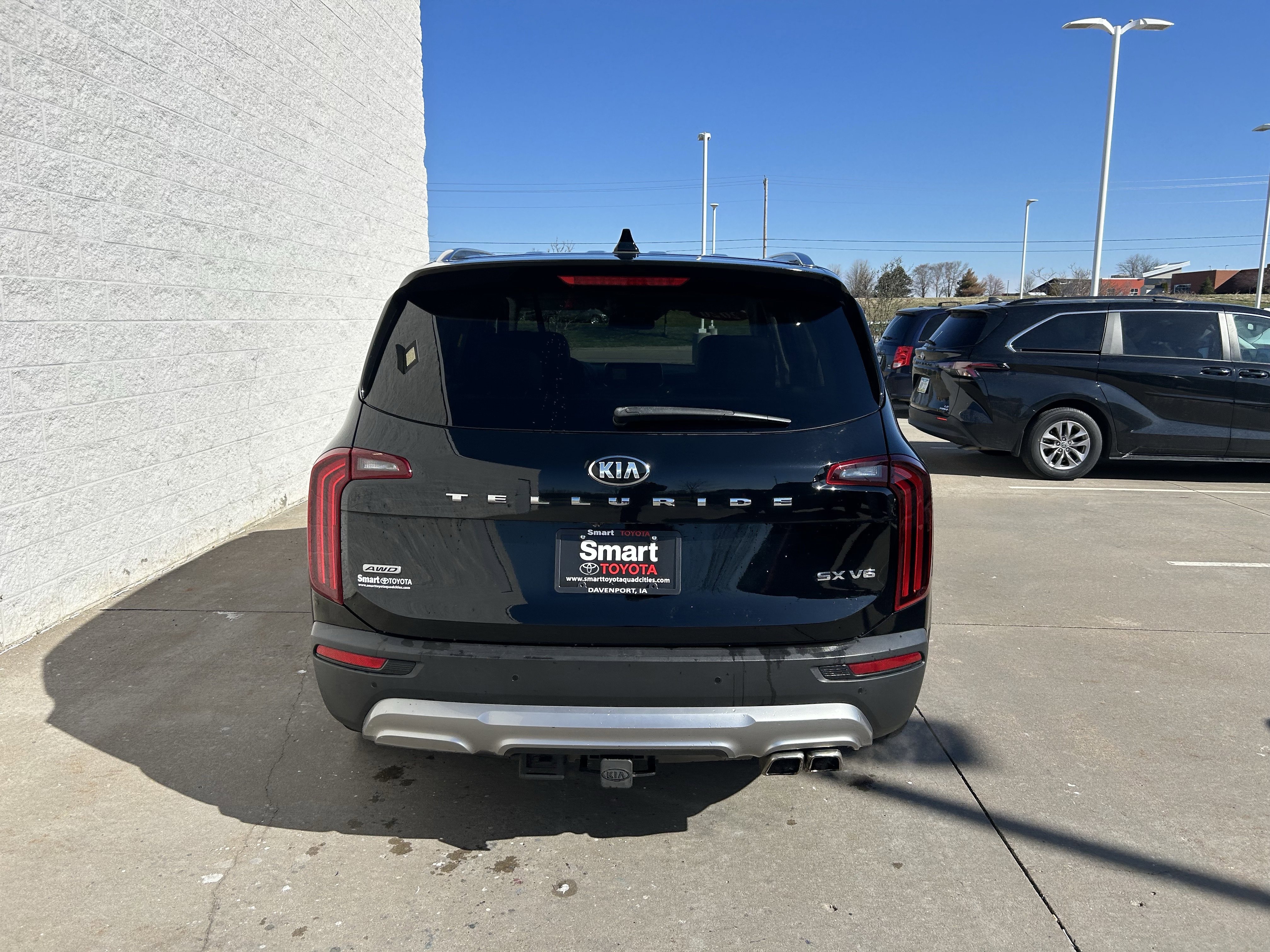 Used 2020 Kia Telluride SX w/ Towing Package AWD/4WD image 4