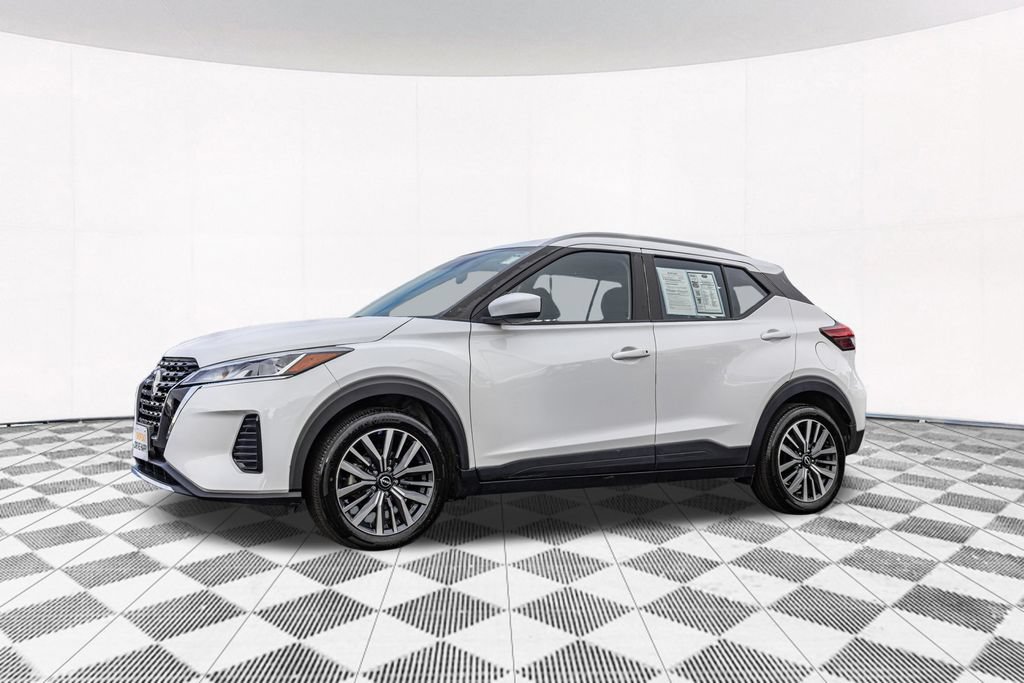Used 2022 Nissan Kicks SV FWD image 6