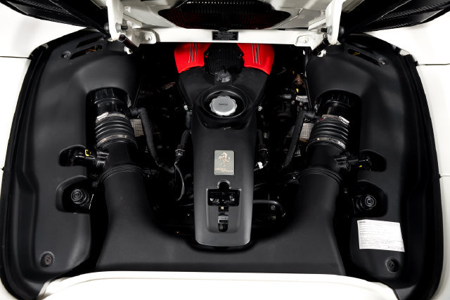 Certified 2016 Ferrari 488 Spider RWD image 9