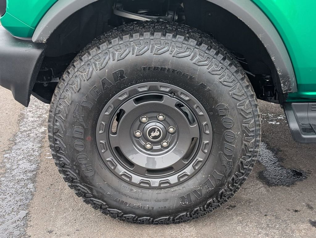 New 2025 Ford Bronco Outer Banks w/ Sasquatch Package image 14