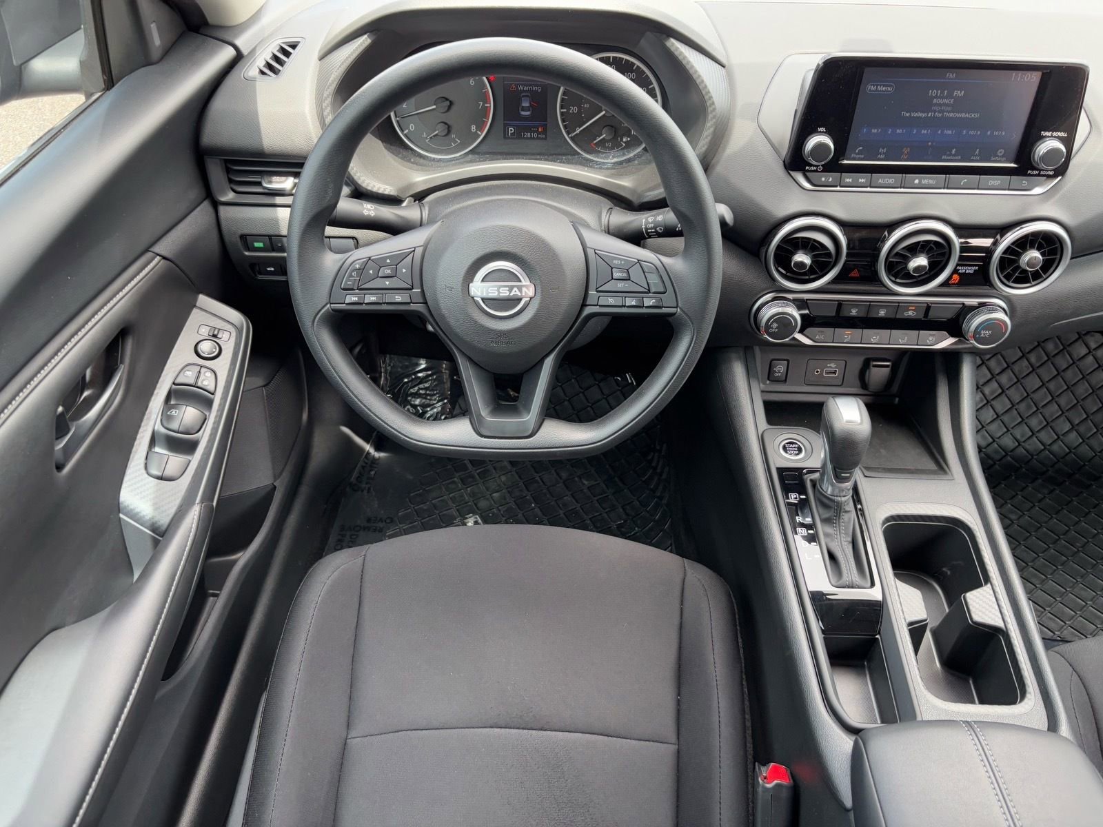 Used 2025 Nissan Sentra S image 13